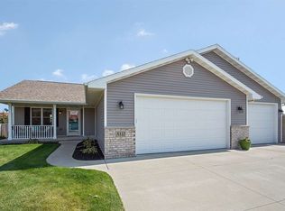 N112 Pinecrest Blvd, Appleton, WI 54915