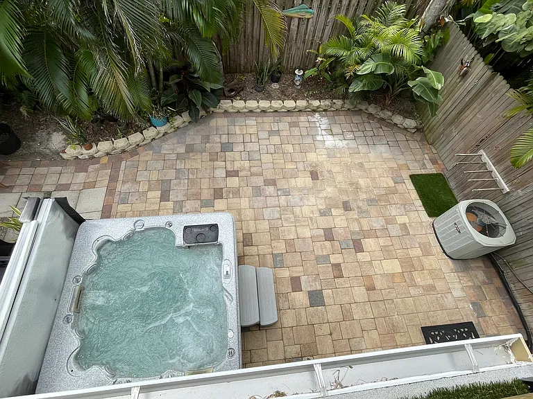 340 S Orlando Ave — Photo 38