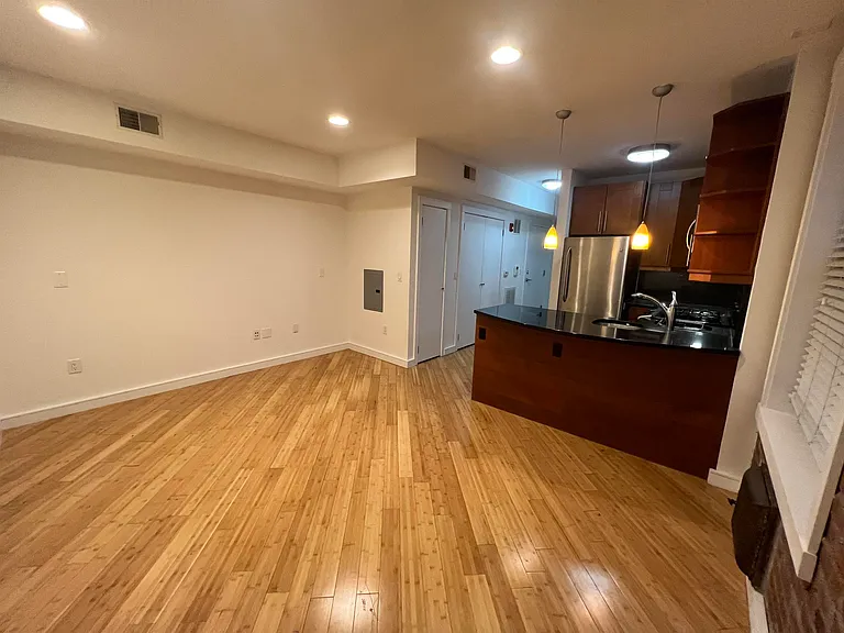 324 Baldwin Ave #2A — Photo 4
