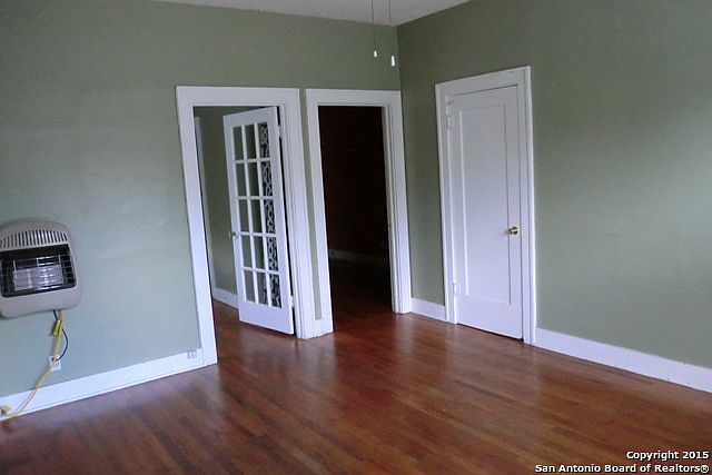 1st image of 1923 W Kings Hwy APT 2