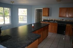 4th image of 1801 Cedarbriar Dr