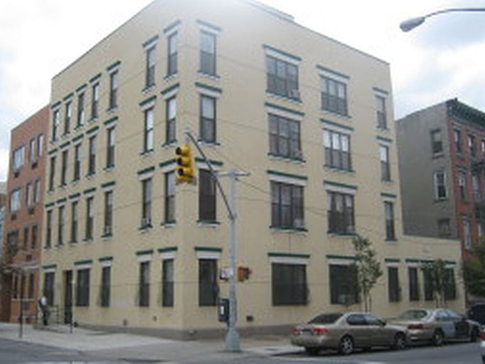 1st image of 192 Meserole St