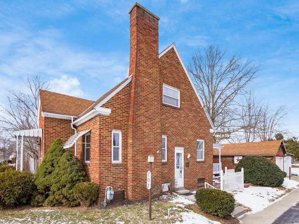 702 W 4th St, Marysville, OH 43040