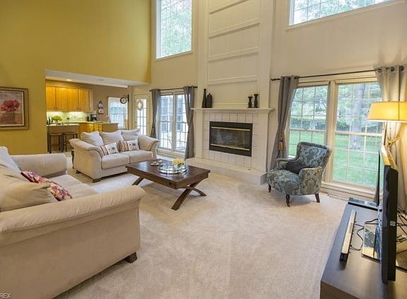 2nd image of 26879 Primrose Ln