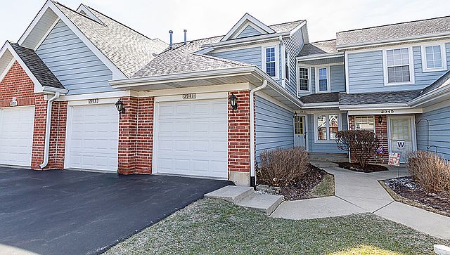 1st image of 2941 Heatherwood Dr #19153
