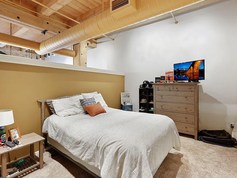 400 N 1st St #207 — Photo 11
