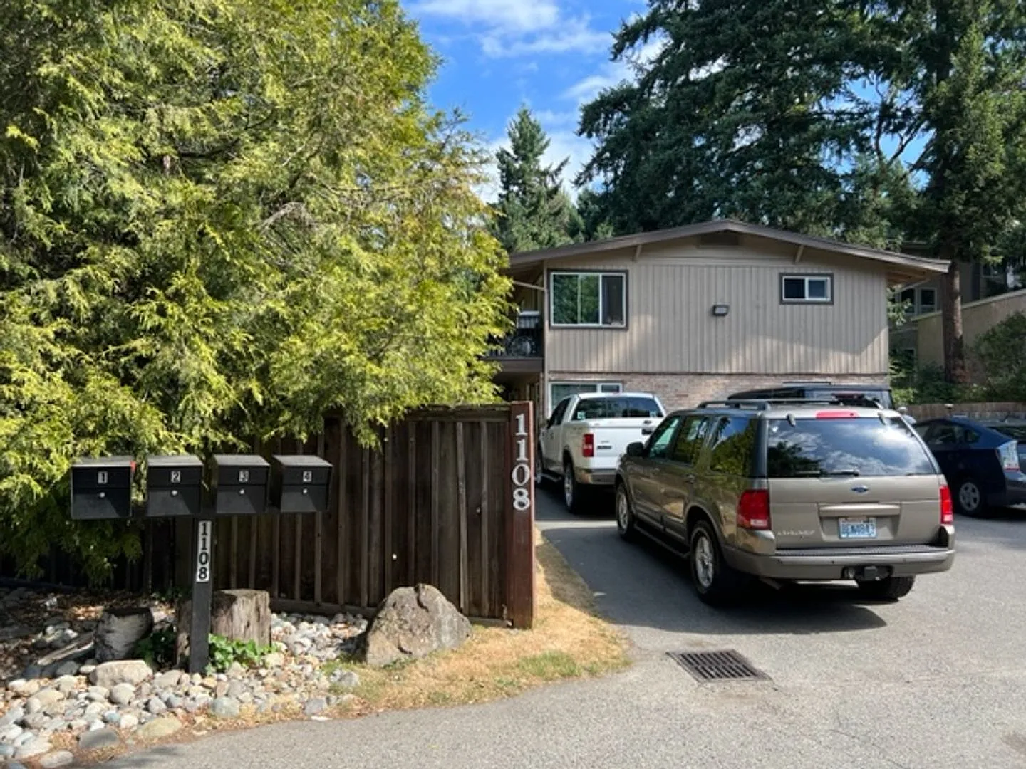 1108 Bellevue Way SE #2 — Photo 2