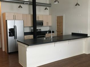 1320 N St APT 1, Lincoln, NE 68508