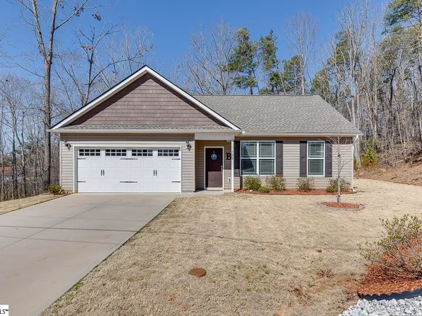 136 N Forest Cir, Marietta, SC 29661