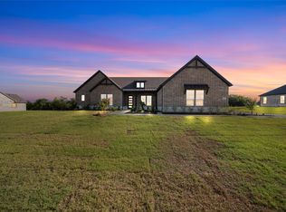 407 Indian Creek Rd, Van Alstyne, TX 75495