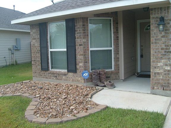 3rd image of 21495 Forest Colony Dr