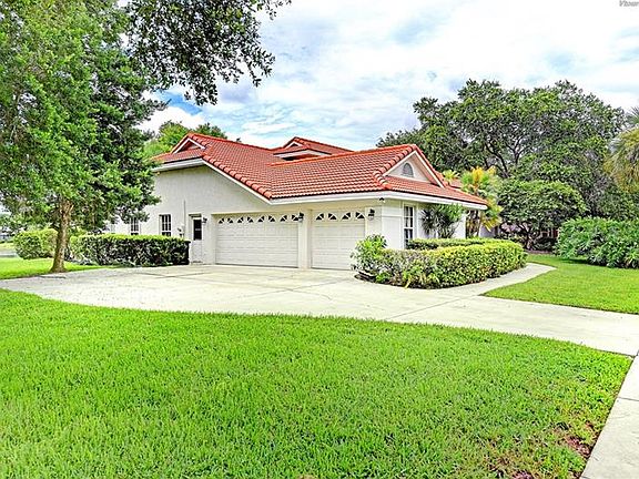 5th image of 8407 Woodbriar Dr