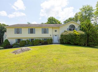 333 Cary Rd, Fishkill, NY 12524