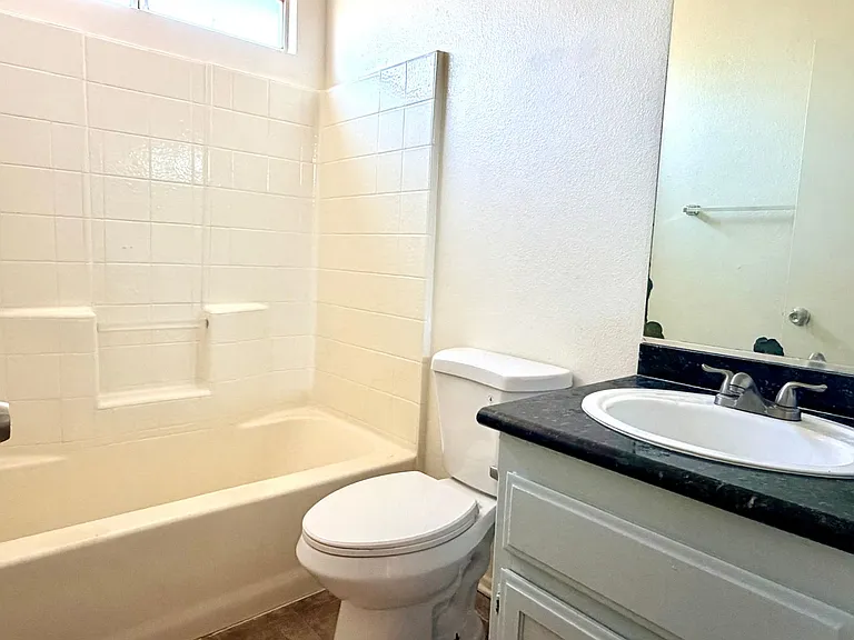 8449 Viburnum Ave — Photo 10