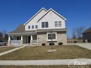 4193 Oak St, Grand Blanc, MI 48439
