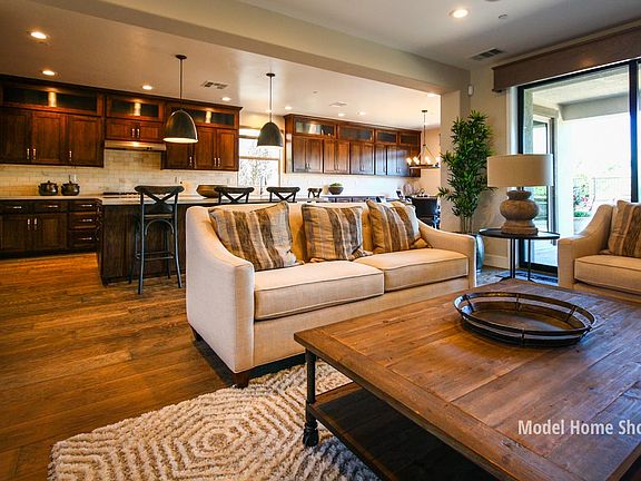 Huge Space for Entertaining