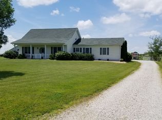 5545 G Rd, Waterloo, IL 62298