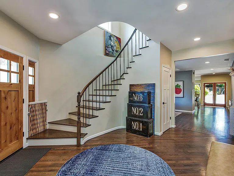 8150 Ragle Pl — Photo 3