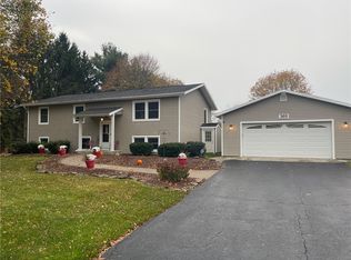 369 Root Rd, Brockport, NY 14420