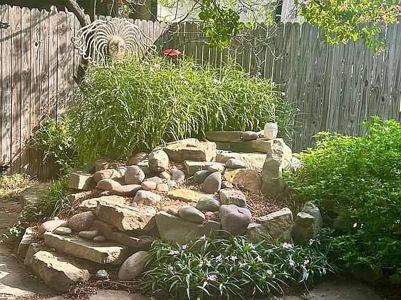 5th image of 2101 Warnford Pl