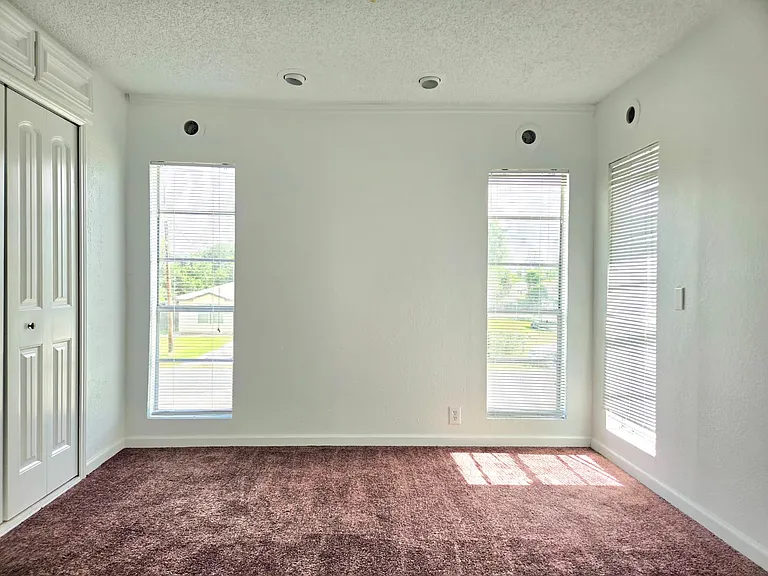 6331 Siers St #B — Photo 11