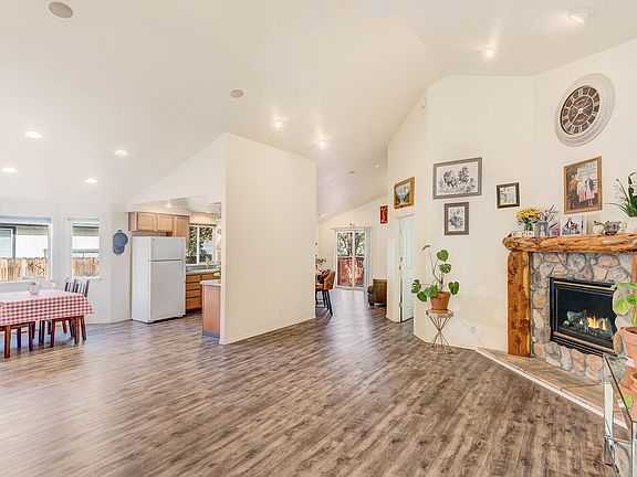 3rd image of 2770 NE Faith Dr