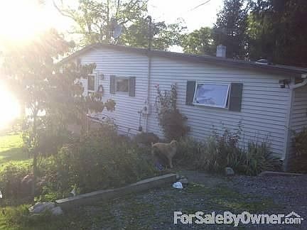 Side view from the road