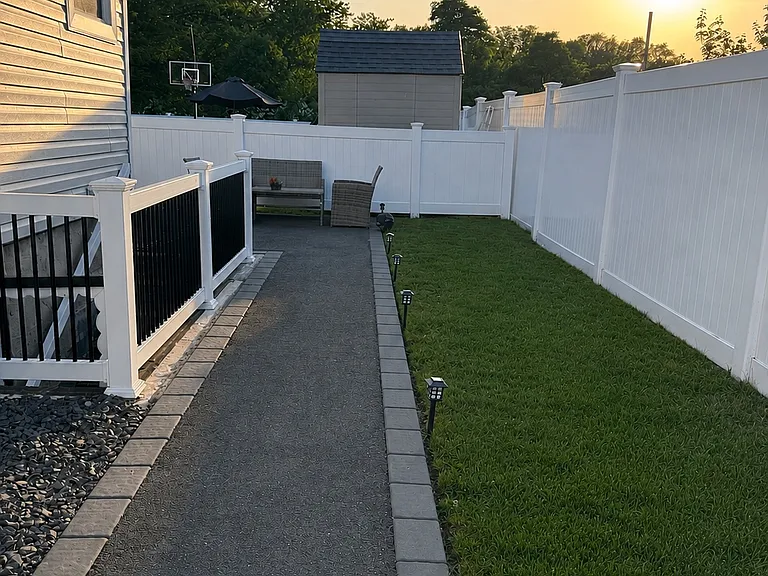 Winston Dr — Photo 9