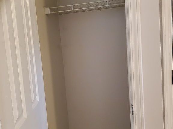 5th image of 3203 Walden Park Dr