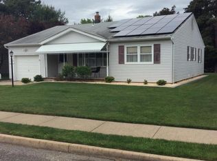 272 Westbrook Dr, Toms River, NJ 08757