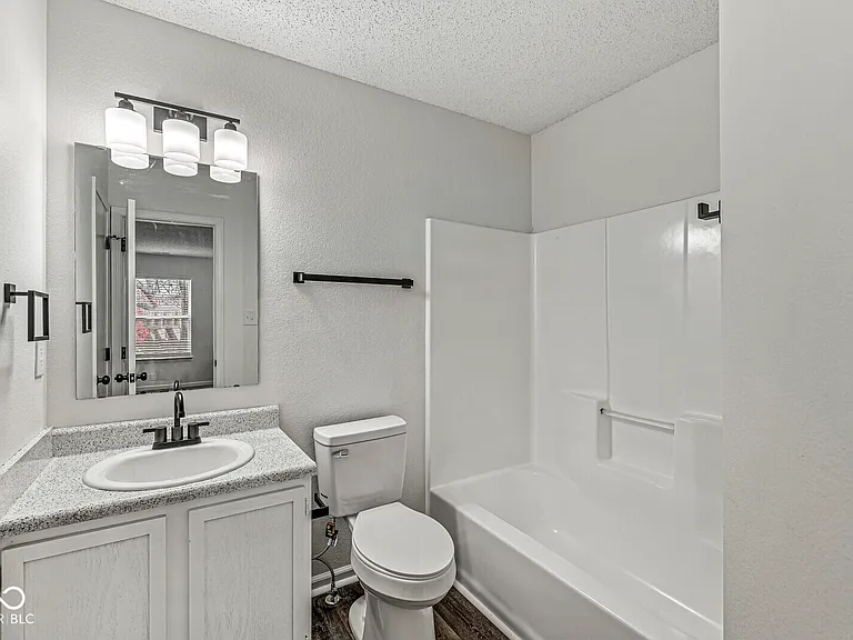 1316 Freemont Ln — Photo 15