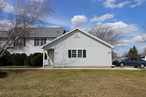 2216 Valley Rd Photo 1