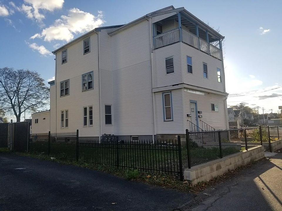 2nd image of 15 Arch St