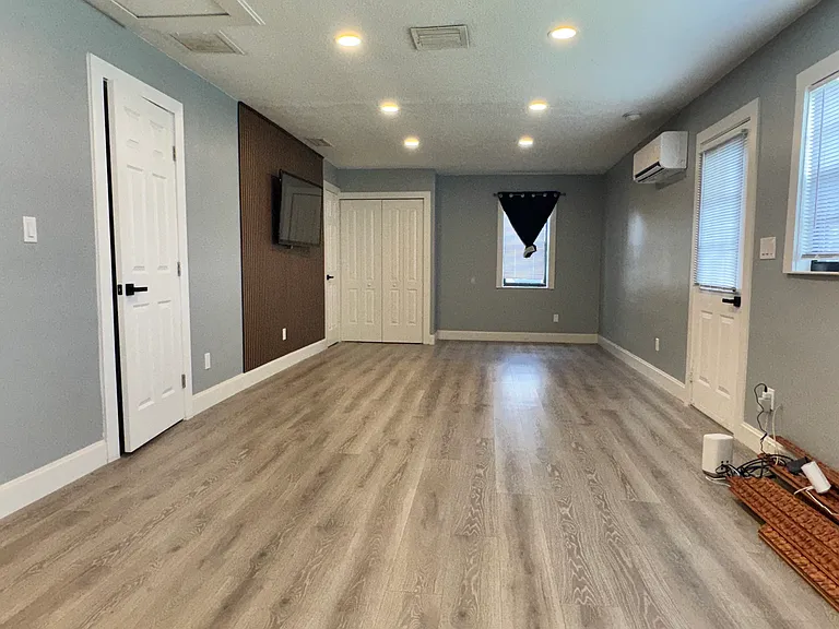 2058 SE Watercrest St — Photo 8