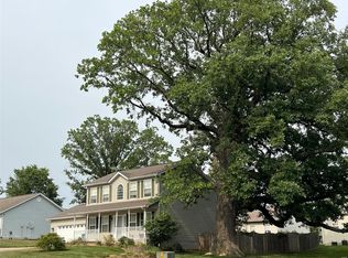 966 Whitechapel Dr, Shiloh, IL 62269