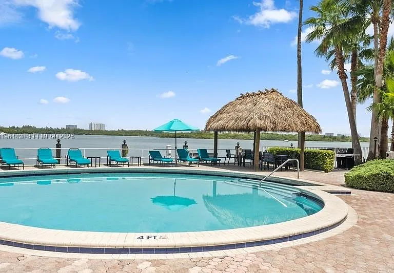 10350 W Bay Harbor Dr #5L — Photo 16
