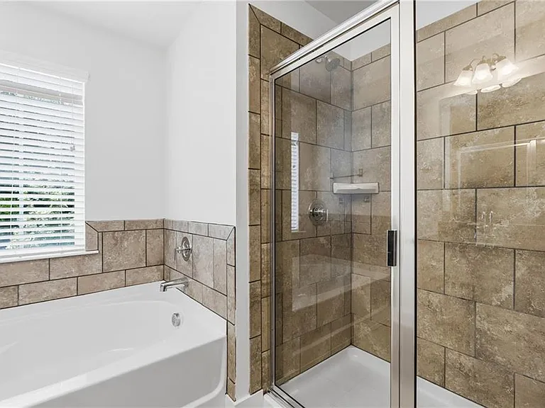 5372 Brooklands Dr — Photo 20