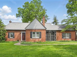 7 Wild Rose Dr, Saint Louis, MO 63124