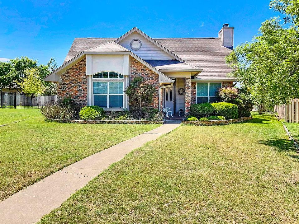 1st image of 2525 Boyington Ln