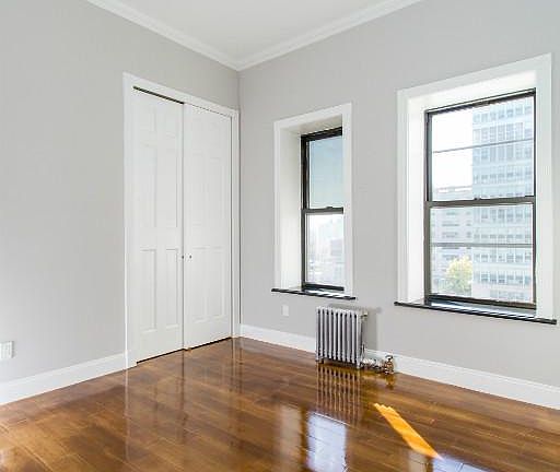 4th image of 326 E 100th St APT 6D