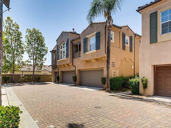2nd image of 11642 Miro Cir