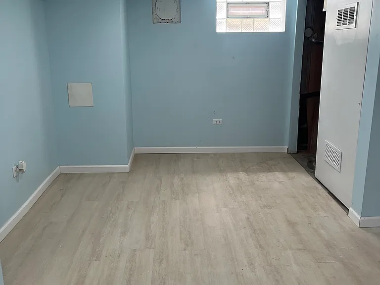 9709 S Emerald Ave — Photo 3