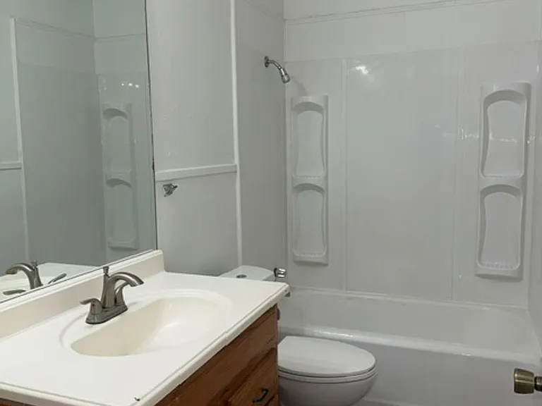 3108 Cole Ave — Photo 7