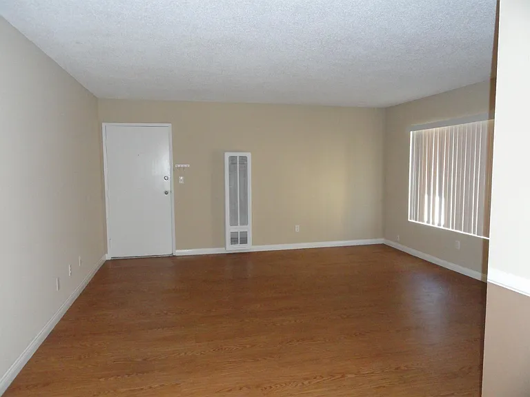 Alondra Apartments — Photo 6