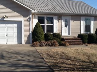 1413 Michelle Dr #B, Murray, KY 42071