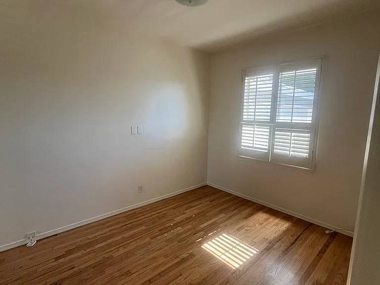 15608 Gerkin Ave — Photo 8