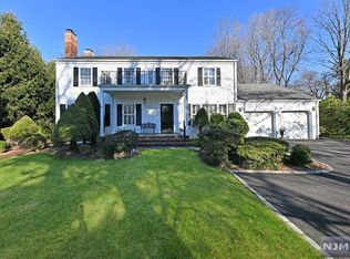 267 E Franklin Tpke, Ho Ho Kus, NJ 07423