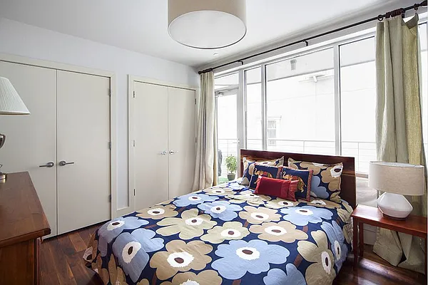 Sold by Stribling | media 11