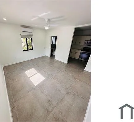 5541 NW Miami Ct #4 — Photo 5