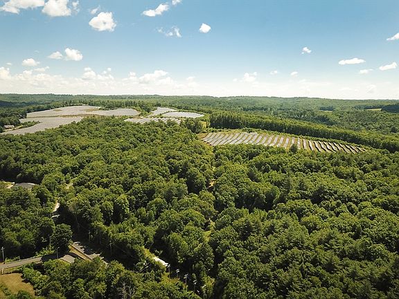 3rd image of 80 Dresser Hill Rd